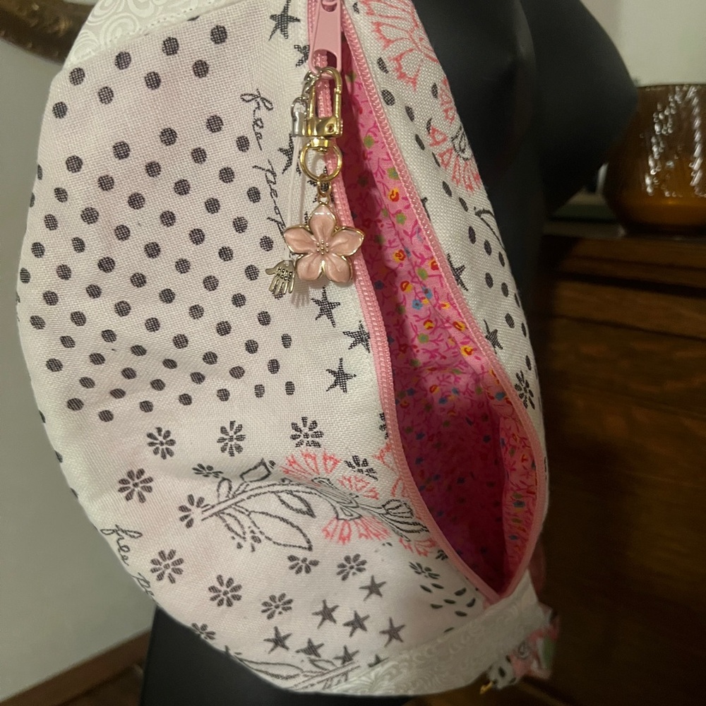 Handmade with Free People material Crossbody Sling Bag - Picture 2 of 4